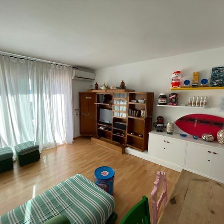Apartamento Rits Beachfront Салоу Екстер'єр фото
